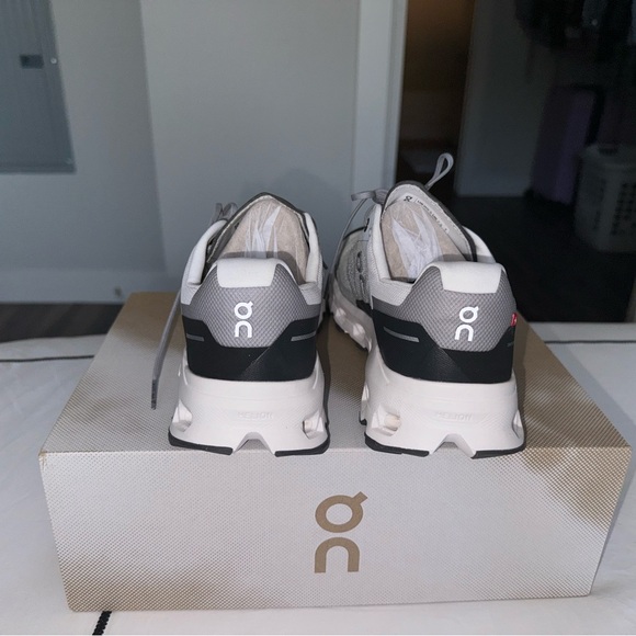 Onclouds - Picture 5 of 9